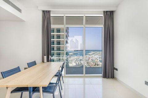 Квартира с 2 спальнями в EMAAR Beachfront, ОАЭ №6822 9