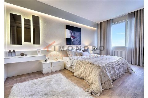 3+1 Apartment in Kadikoy, Turkey No. 17029 8