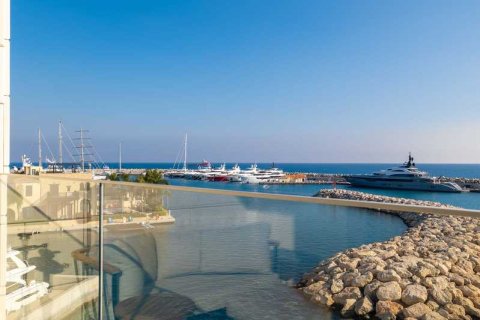 2 bedrooms Apartment in Limassol, Cyprus No. 78034 16