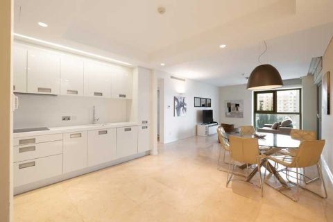2 bedrooms Apartment in Limassol, Cyprus No. 78035 3