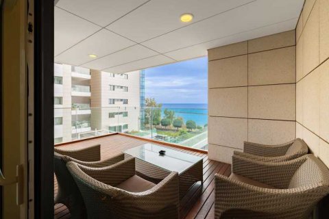 2 bedrooms Apartment in Limassol, Cyprus No. 78035 12