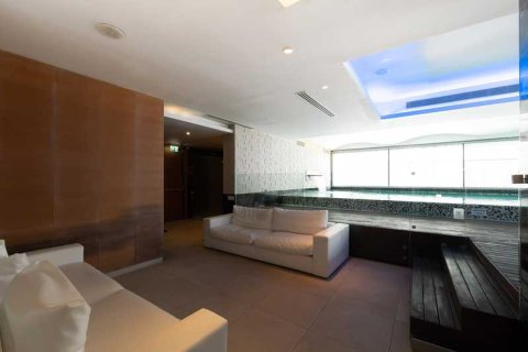 2 bedrooms Apartment in Limassol, Cyprus No. 78035 16
