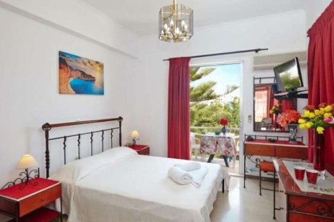 6 bedrooms Building in Zakynthos, Greece No. 28135 8