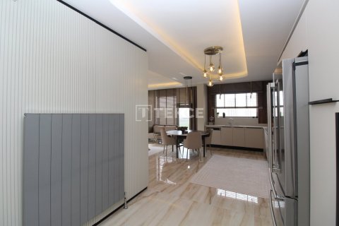 4+1 Apartment in Ankara, Turkey No. 12709 8