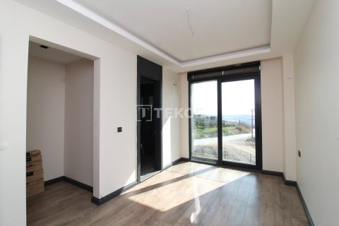 5+1 Villa à Mudanya, Turkey No. 20770 17