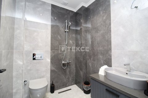 5+1 Villa in Mudanya, Turkey No. 20770 9