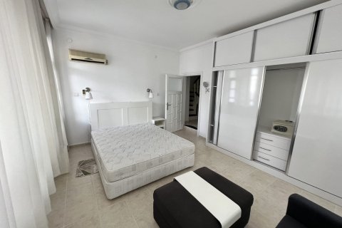 3+1 Penthouse in Alanya, Turkey No. 14307 10