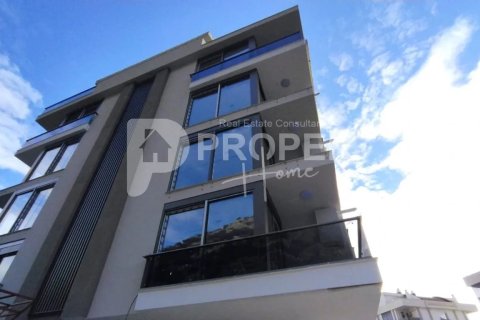 3 rooms Apartment in Konyaalti, Turkey No. 14216 1