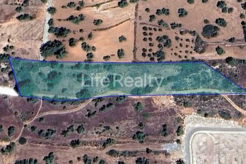 6901m² Land in Souni–Zanatzia, Cyprus No. 66045 1