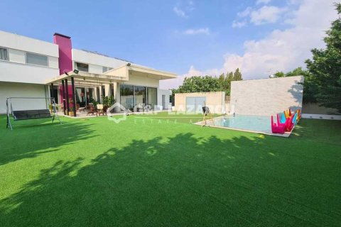 4 bedrooms House in Dali, Cyprus No. 71877 1