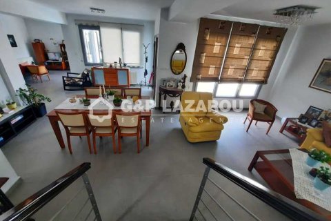 4 bedrooms House in Latsia, Cyprus No. 71878 8