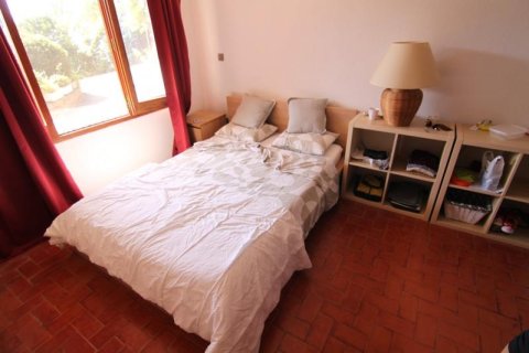 5 dormitorios House en Castelldefels, Spain No. 25414 10