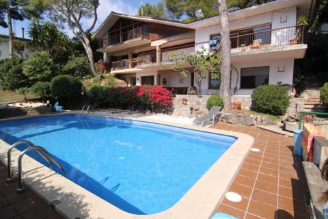 5 dormitorios House en Castelldefels, Spain No. 25414 1