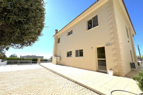 5 dormitorios Villa en Germasogeia, Cyprus No. 29921 3