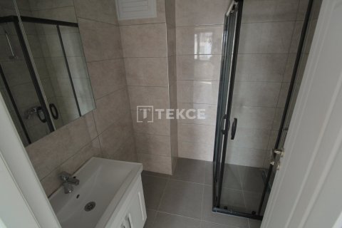 3+1 Apartment in Beylikduezue, Turkey No. 11607 18