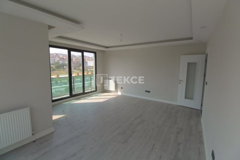 3+1 Apartment in Beylikduezue, Turkey No. 11607 9