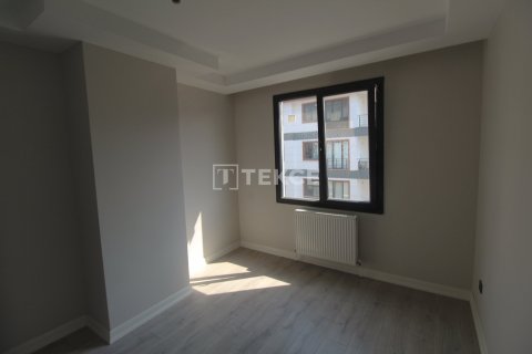 3+1 Apartment in Beylikduezue, Turkey No. 11607 16