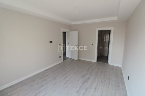 3+1 Apartment in Beylikduezue, Turkey No. 11607 12