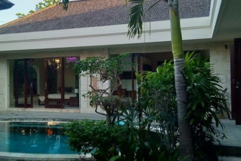 3 bedrooms Villa in Sanur, Indonesia No. 23460 1