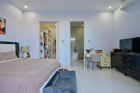 4 bedrooms Villa in Canggu, Indonesia No. 23459 2