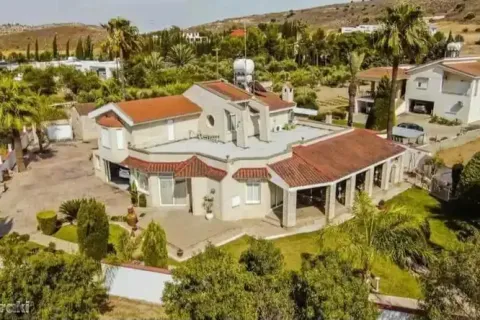 5 dormitorios Villa en Agia Varvara, Cyprus No. 75844 17