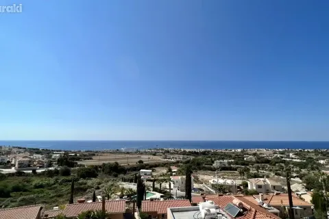 4 bedrooms Villa in Paphos, Cyprus No. 42576 1