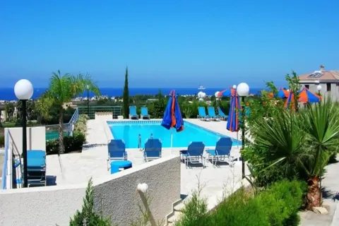 4 bedrooms Villa in Paphos, Cyprus No. 42576 16