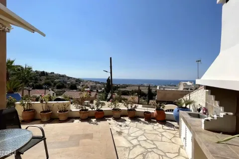 4 bedrooms Villa in Paphos, Cyprus No. 42576 7