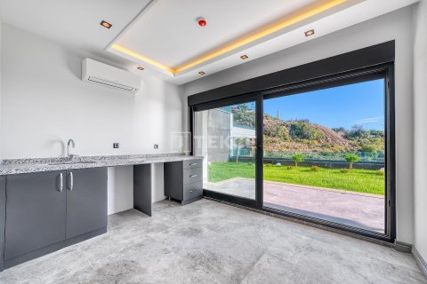 5+1 Villa en Alanya, Turkey No. 16531 15