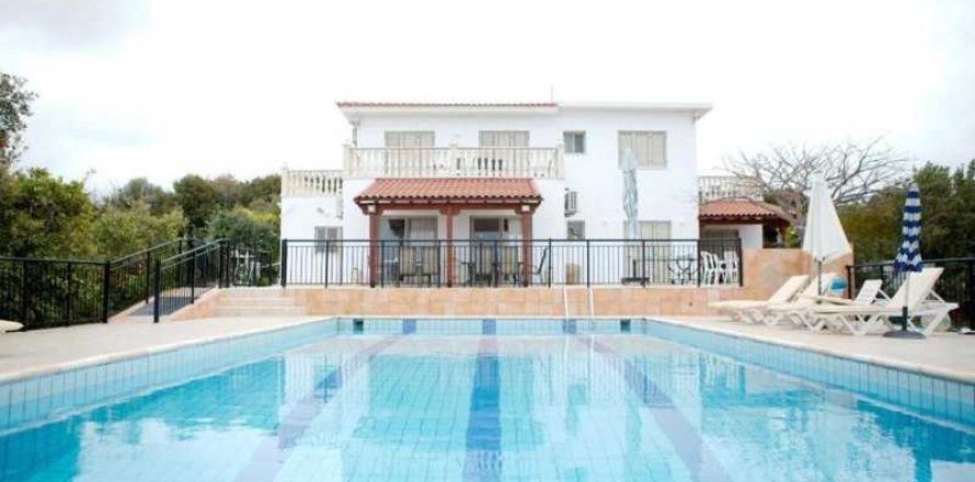 5 dormitorios Villa en Kissonerga, Cyprus No. 72781