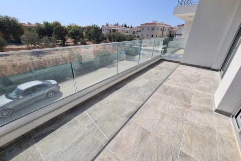 4 bedrooms Villa in Paphos, Cyprus No. 32147 16