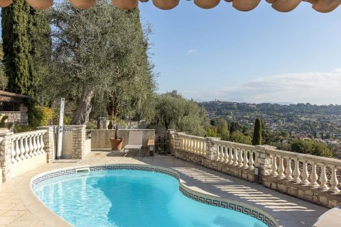 5 bedrooms Villa in La Colle-sur-Loup, France No. 67894 4