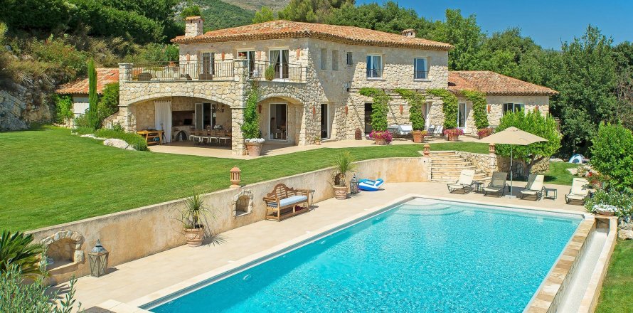 7 bedrooms Villa in Tourrettes-sur-Loup, France No. 67891