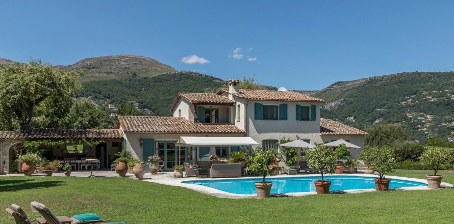 7 bedrooms Villa in Vence, France No. 67893