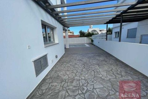 4 bedrooms Villa in Paralimni, Cyprus No. 42769 5