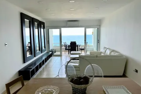 3 dormitorios Penthouse en Limassol, Cyprus No. 45545 2