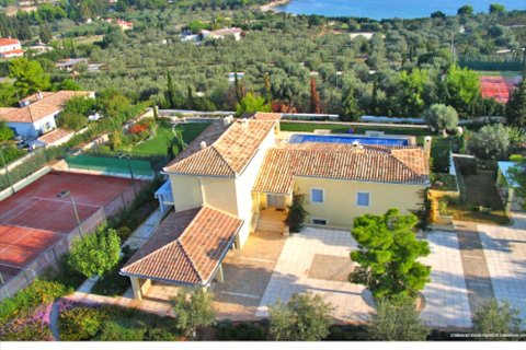 6 bedrooms Villa in Kranidi, Greece No. 59658 1