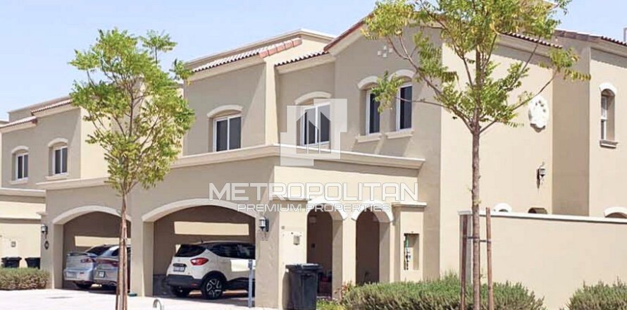 3 bedrooms Townhouse in Bella Casa, UAE No. 8239