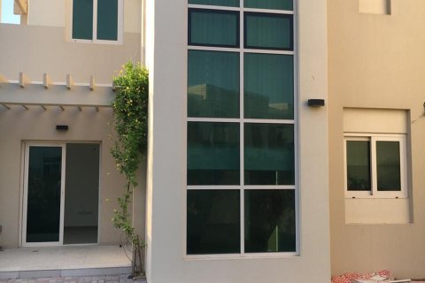 2 bedrooms Townhouse in Al Ghadeer, UAE No. 7380 3