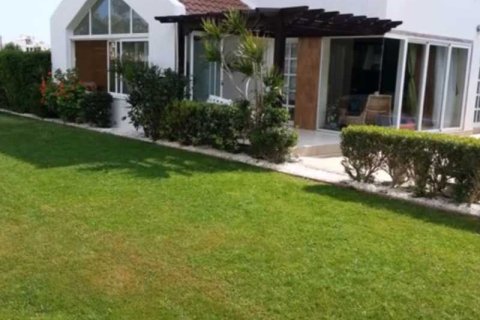 4 bedrooms Villa in Limassol, Cyprus No. 66356 9