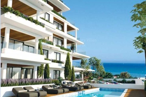 3 bedrooms Apartment in Larnaca, Cyprus No. 71944 8