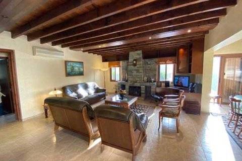 4 bedrooms Villa in Pissouri, Cyprus No. 30721 8