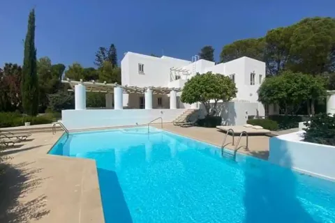 5 bedrooms Villa in Pegeia, Cyprus No. 40360 2