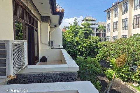 4 bedrooms Villa in Kuta, Indonesia No. 23418 14