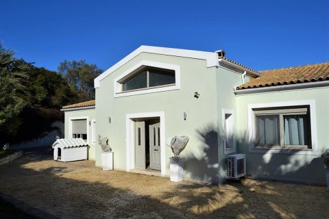 3 bedrooms Villa in Corfu, Greece No. 57671 10