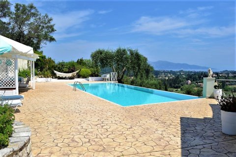 3 bedrooms Villa in Corfu, Greece No. 57671 4