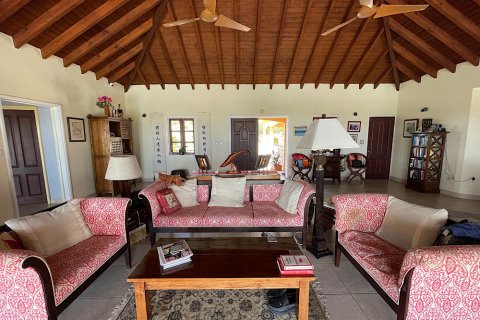 3 bedrooms Villa in Piccadilly, Antigua and Barbuda No. 61388 3