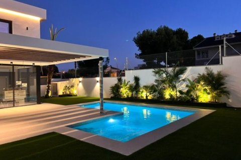 3 dormitorios Villa en Alicante, Spain No. 27780 5