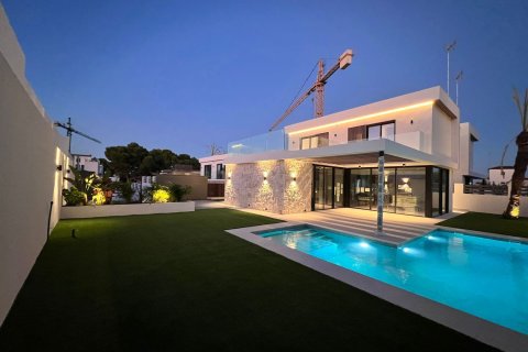 3 dormitorios Villa en Alicante, Spain No. 27780 10