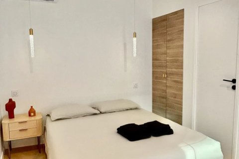 2 dormitorios Apartment en Antibes, France No. 67979 12